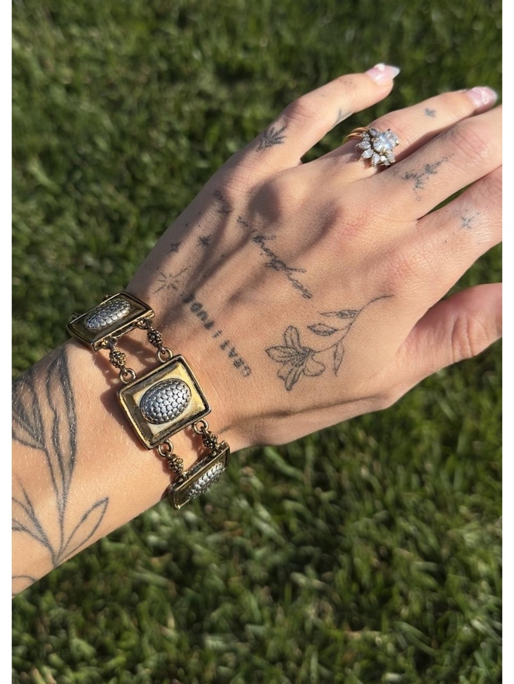 Vintage Two-Tone Statement Bracelet 🤎